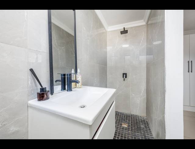 8 BEDROOM HOUSE FOR SALE IN HAASENDAL